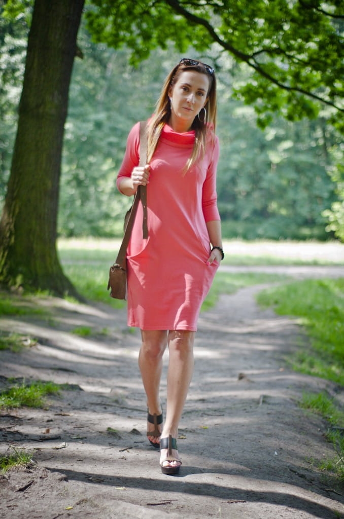 SUKIENKA FIO KAPTUR-MALINA