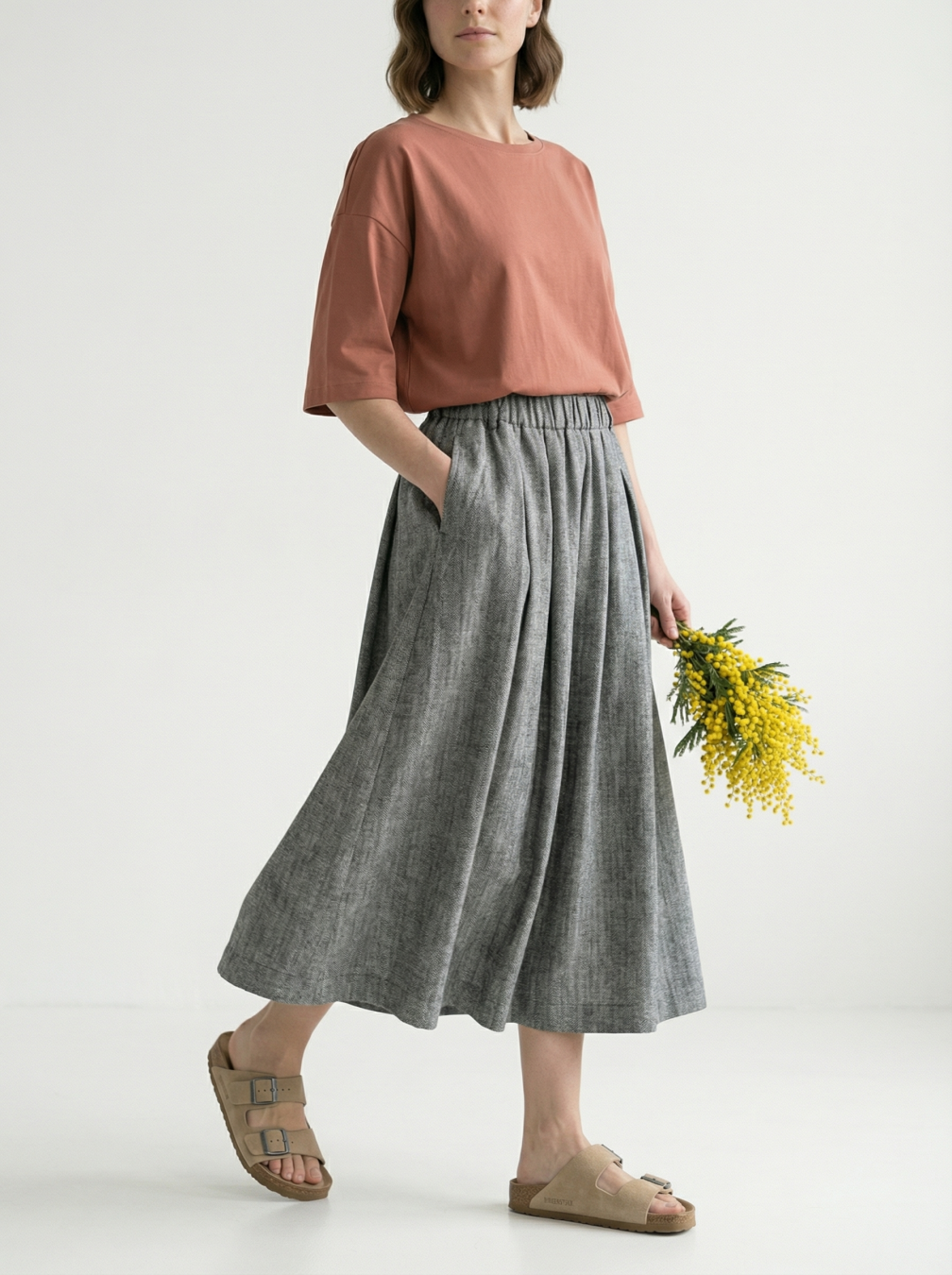 Spódnica Francesca midi z lnu i bawełny, elastyczny pas i miękkie zakładki Pracownia FIO