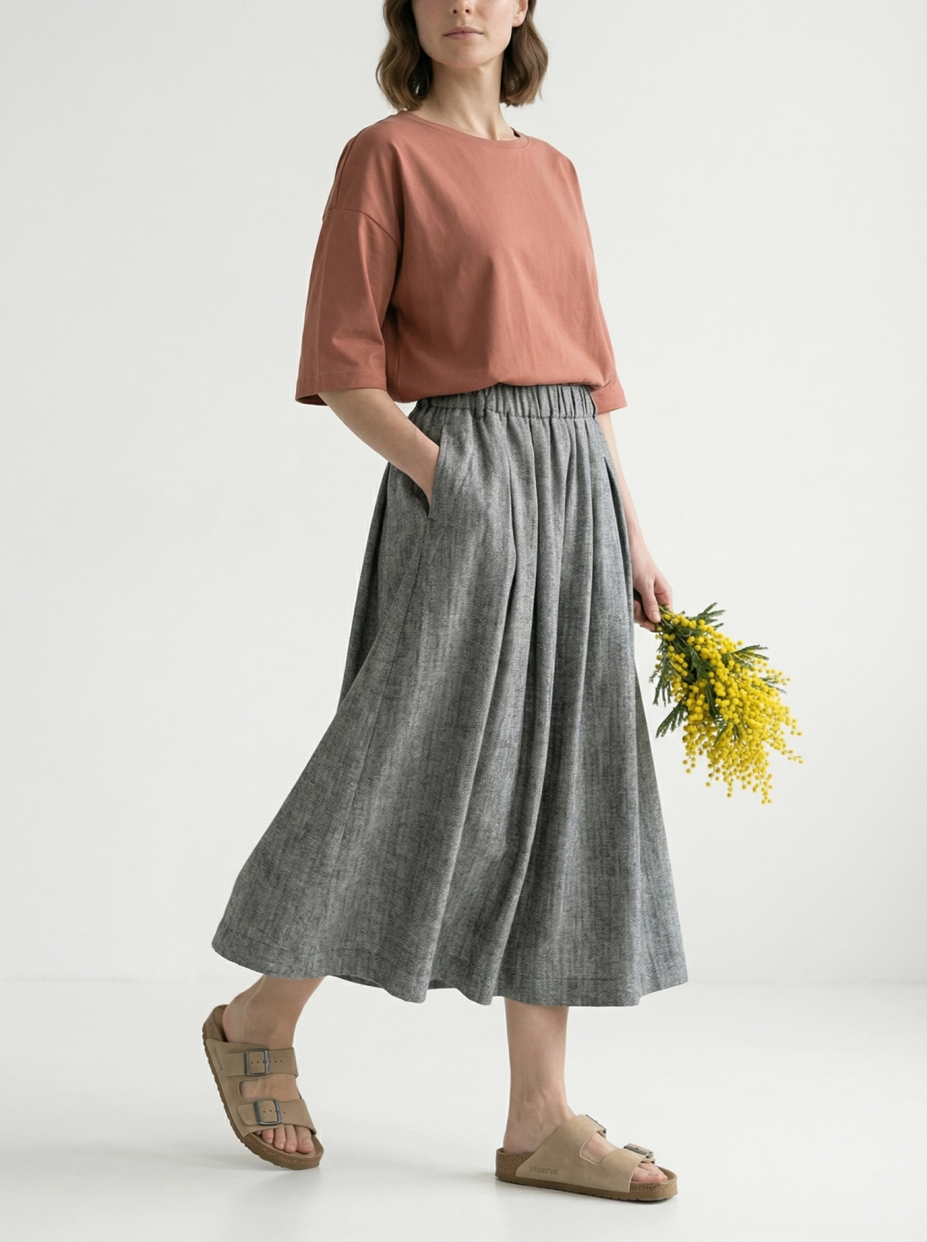 Spódnica Francesca midi z lnu i bawełny, elastyczny pas i miękkie zakładki Pracownia FIO