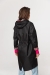 Mad Czarna- długa kurtka z kapturem czarna z kolorową podszewką