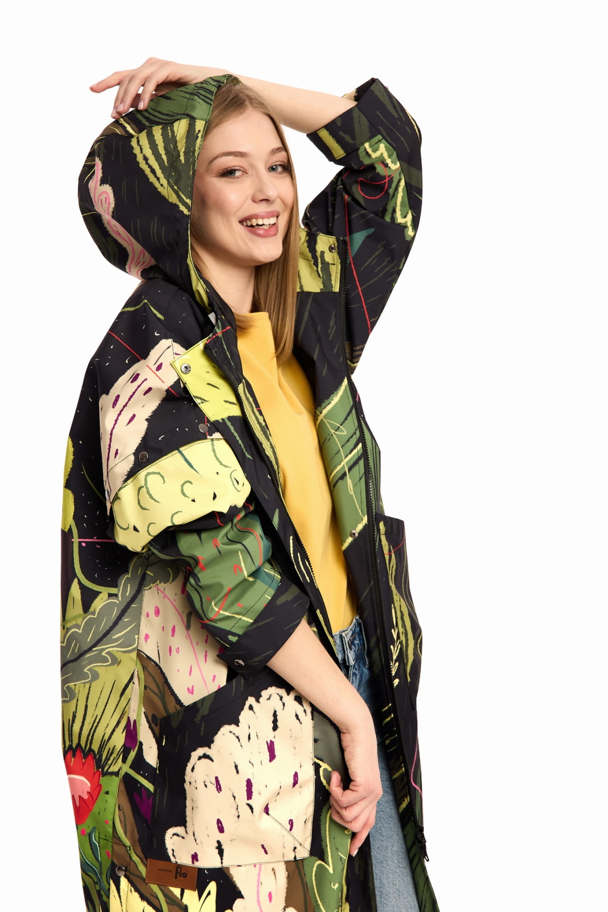 Płaszcz Hybrid- Innowacyjny Design z Odpinanymi Rękawami