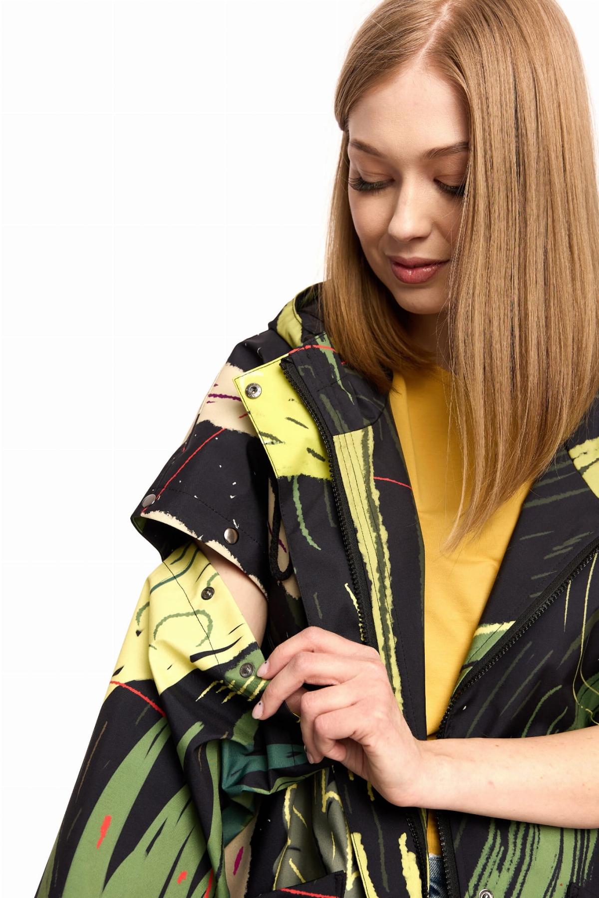 Płaszcz Hybrid- Innowacyjny Design z Odpinanymi Rękawami