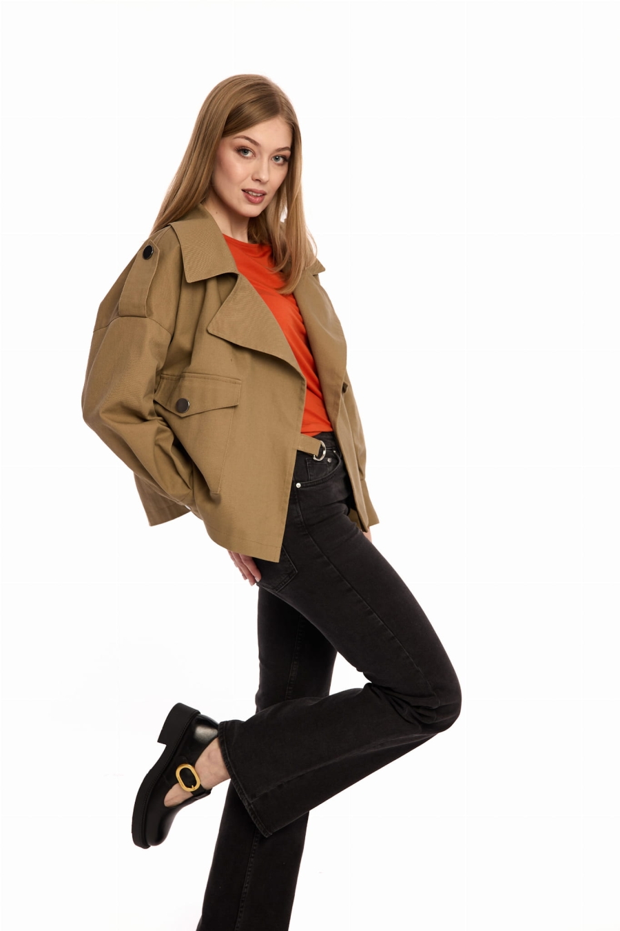 Kurtka Damska "Vanita beige " - Casualowa Elegancja od Pracowni Fio