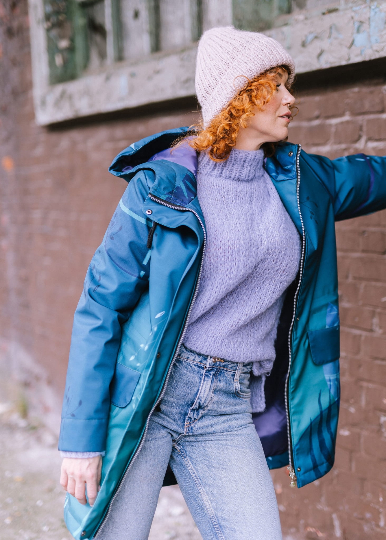 Ocieplana kurtka Cosmos floralna z kolekcji Silent Flora - Pracownia Fio