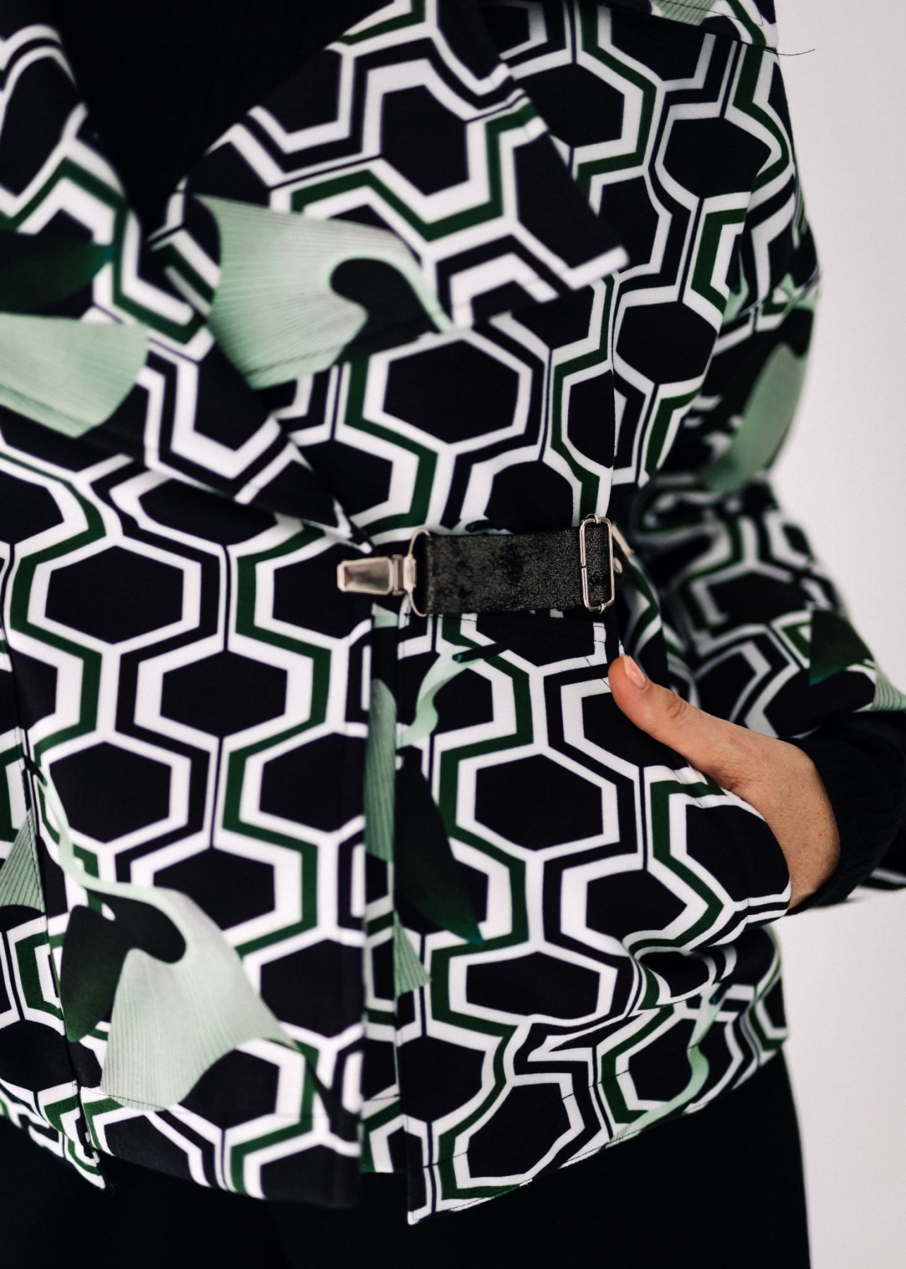 Krótka Kurtka "Vanita" - Luksus Flauszu od Pracowni Fio