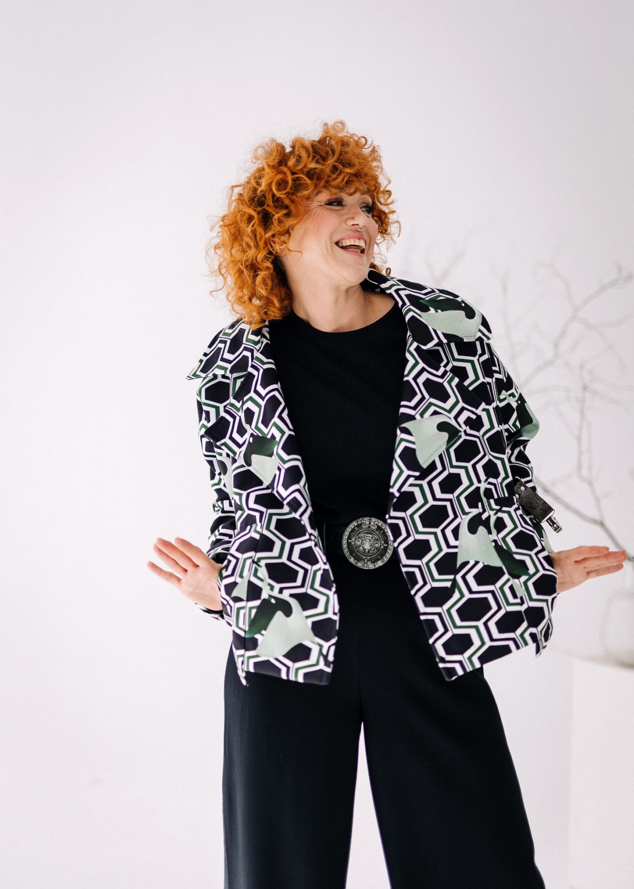 Krótka Kurtka "Vanita" - Luksus Flauszu od Pracowni Fio