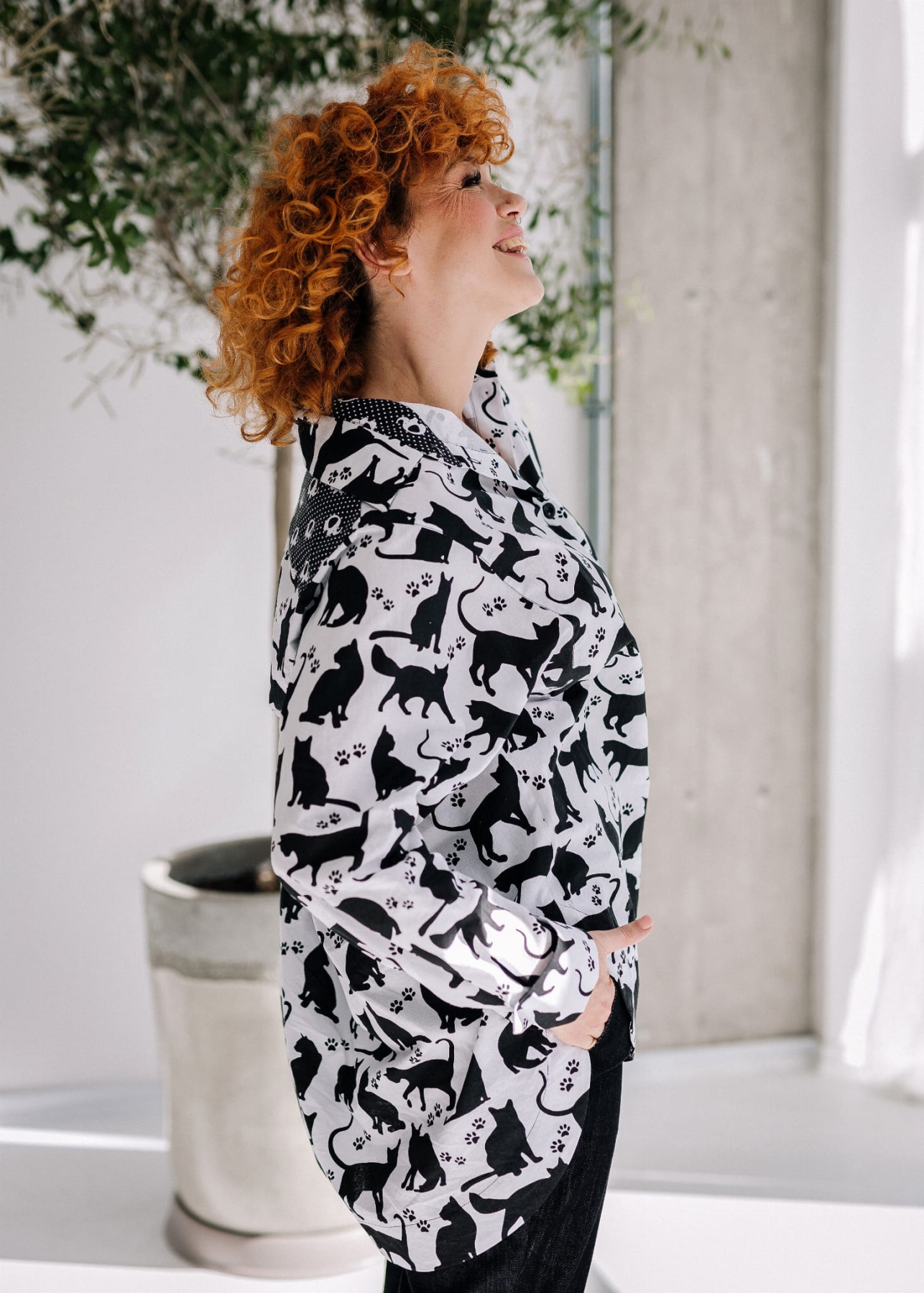 Koszula bawełniana "Idalia-Meryl" z wzorem kotów – komfort i elegancja