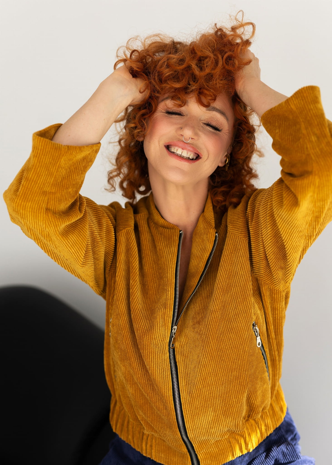 Bomberka Cosmos - Kwiaty Turkus z grubego sztruksu – Pracownia Fio