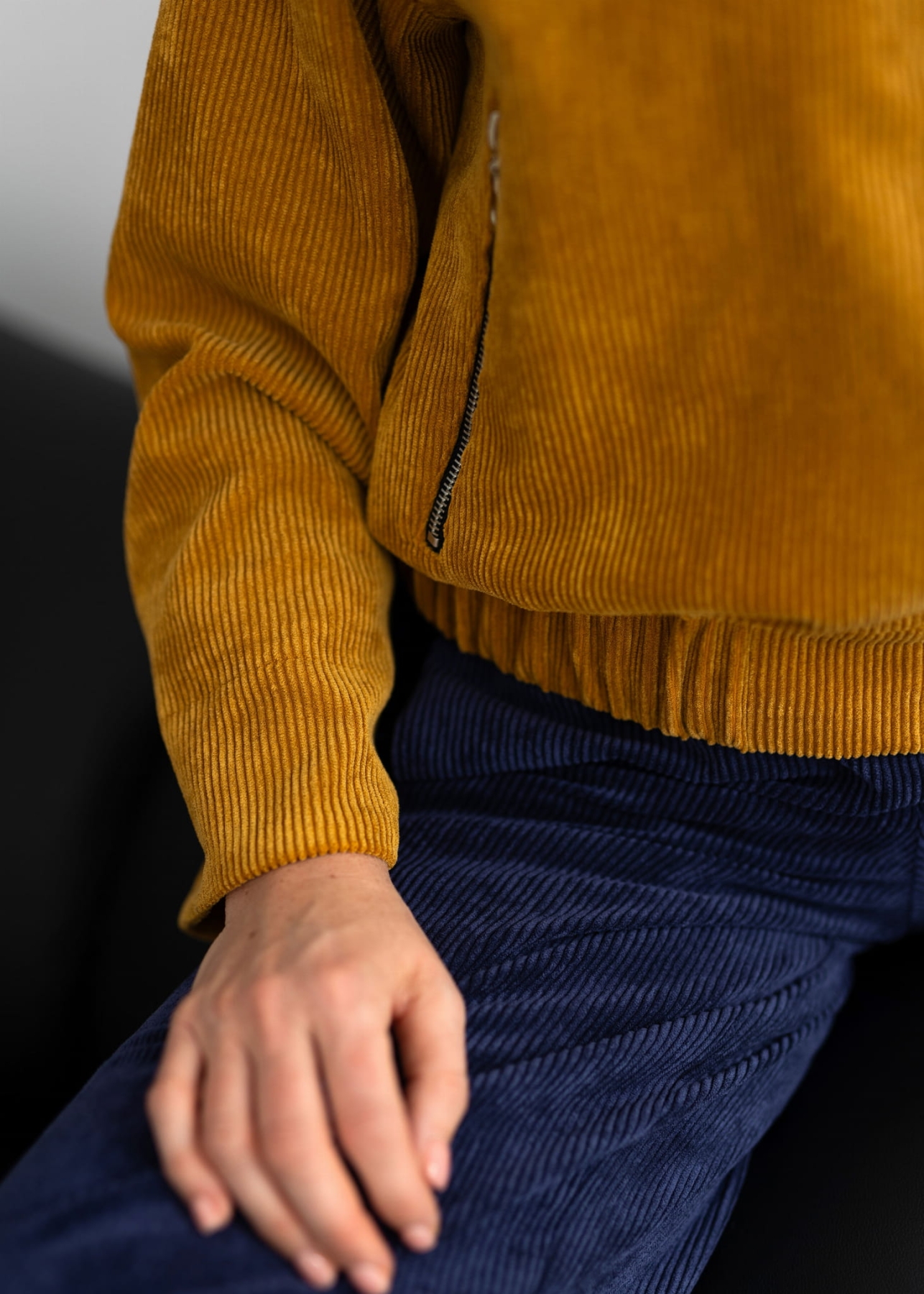 Bomberka Cosmos - Kwiaty Turkus z grubego sztruksu – Pracownia Fio