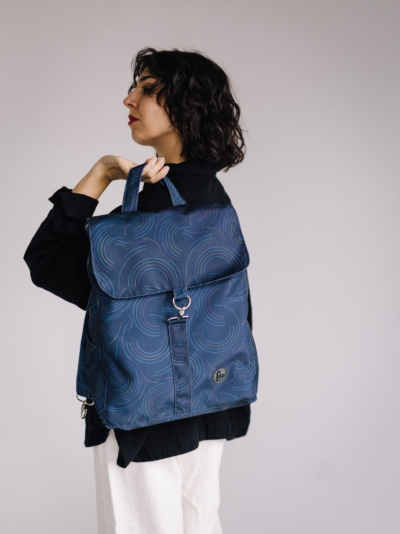 Plecak Fio z Klapką- Kreski