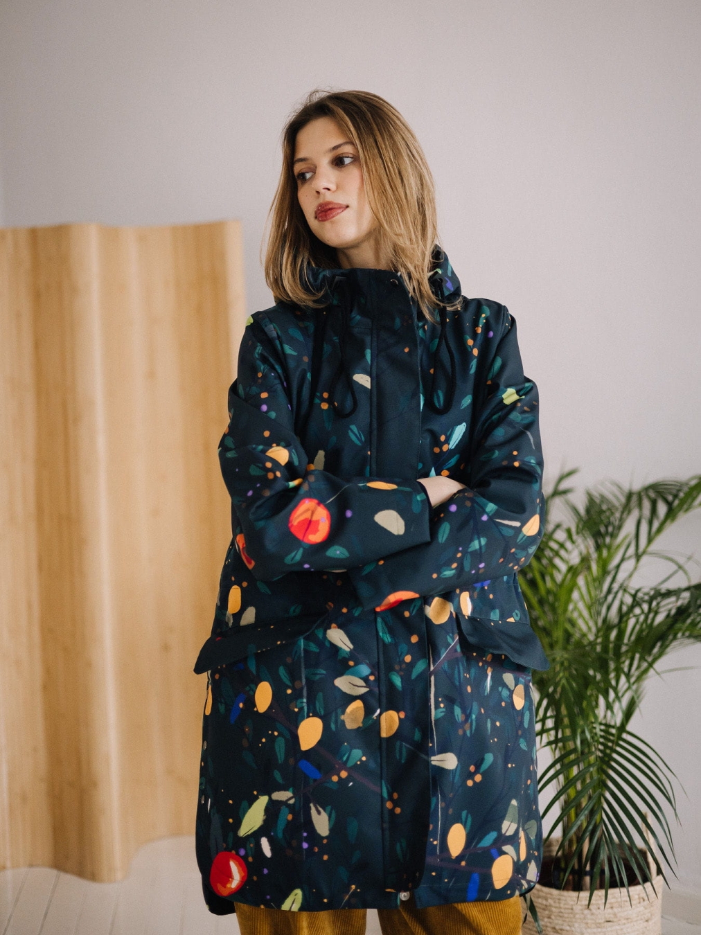 Kurtka z kolekcji "Citrus Bloom" – styl i funkcjonalność