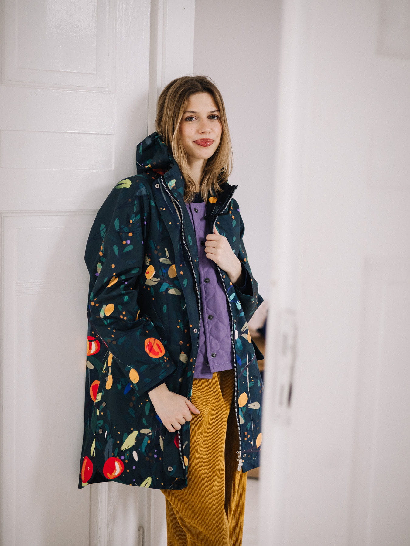 Kurtka z kolekcji "Citrus Bloom" – styl i funkcjonalność