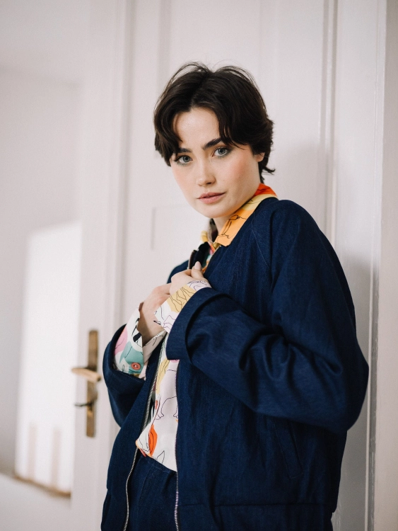 Bomberka Frida Blue Jeans