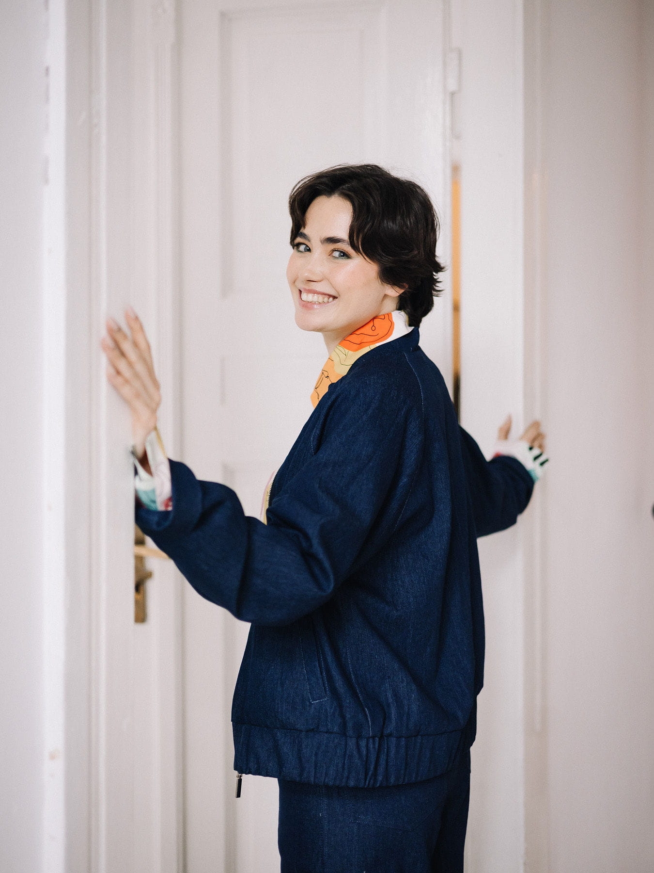 Bomberka Frida Blue Jeans