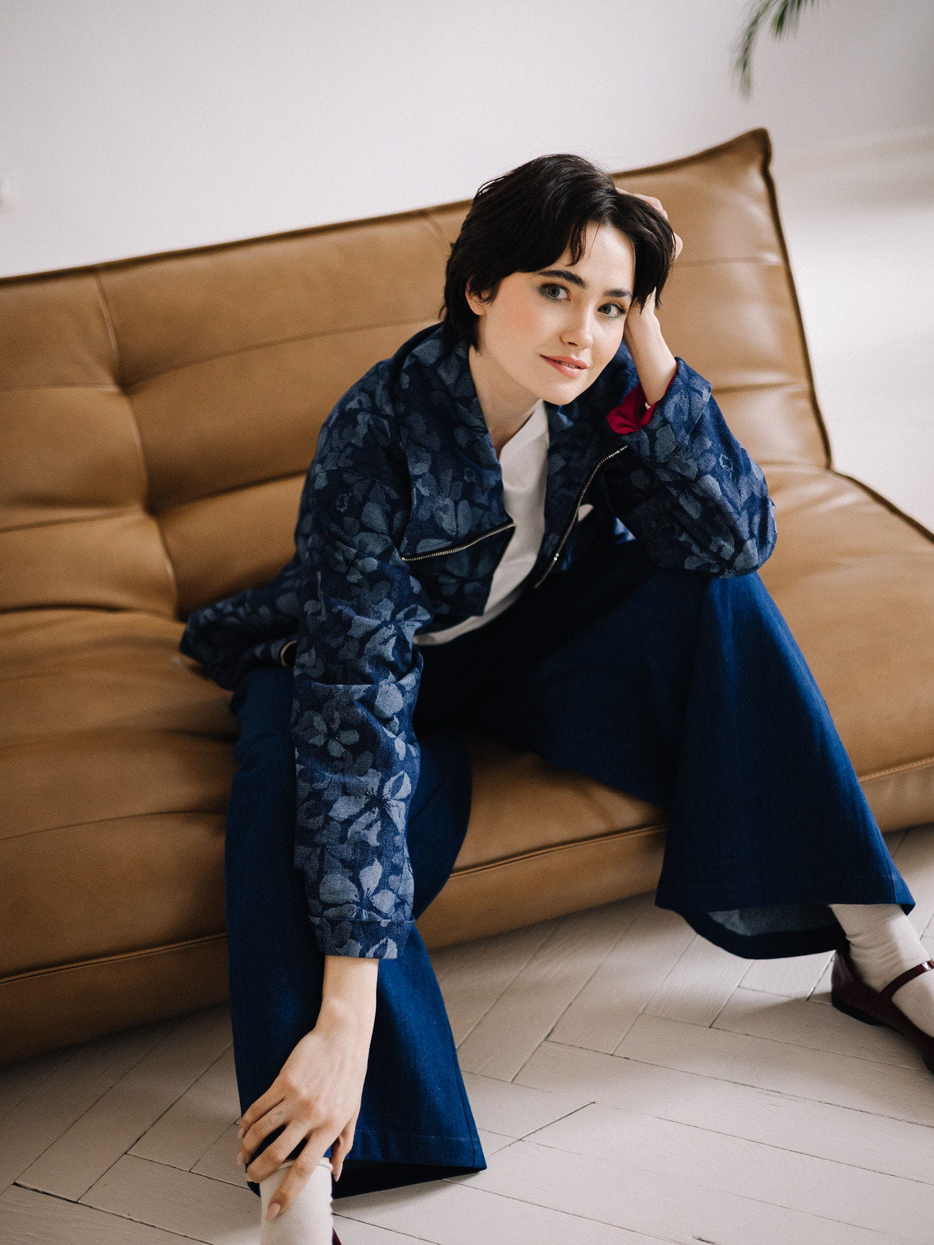 Kurtka Aura Denim – stylowa kurtka żakardowa w odcieniu klasycznego denimu | Pracownia Fio