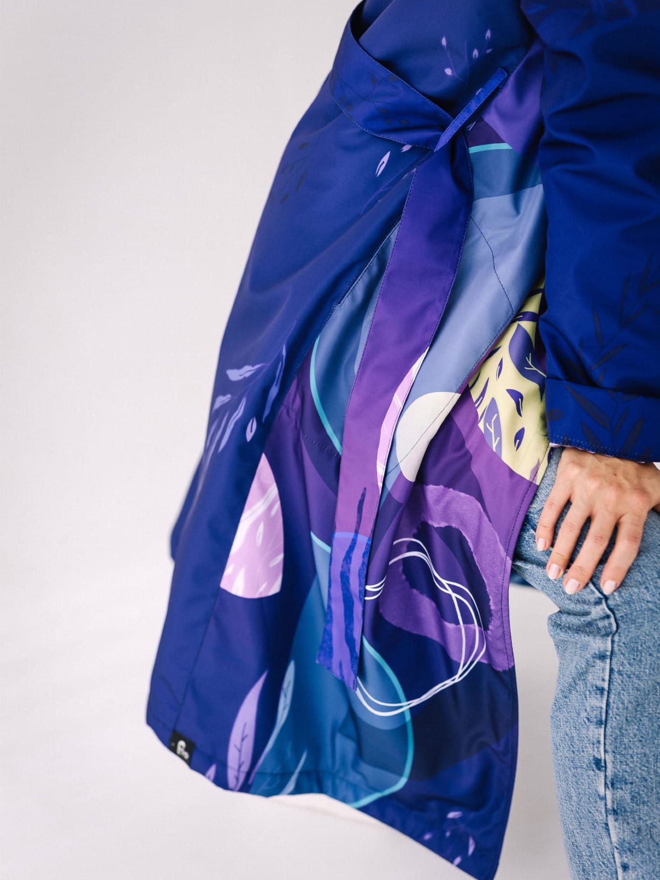 Płaszcz "Vanita Uno" z kolekcji Cosmos