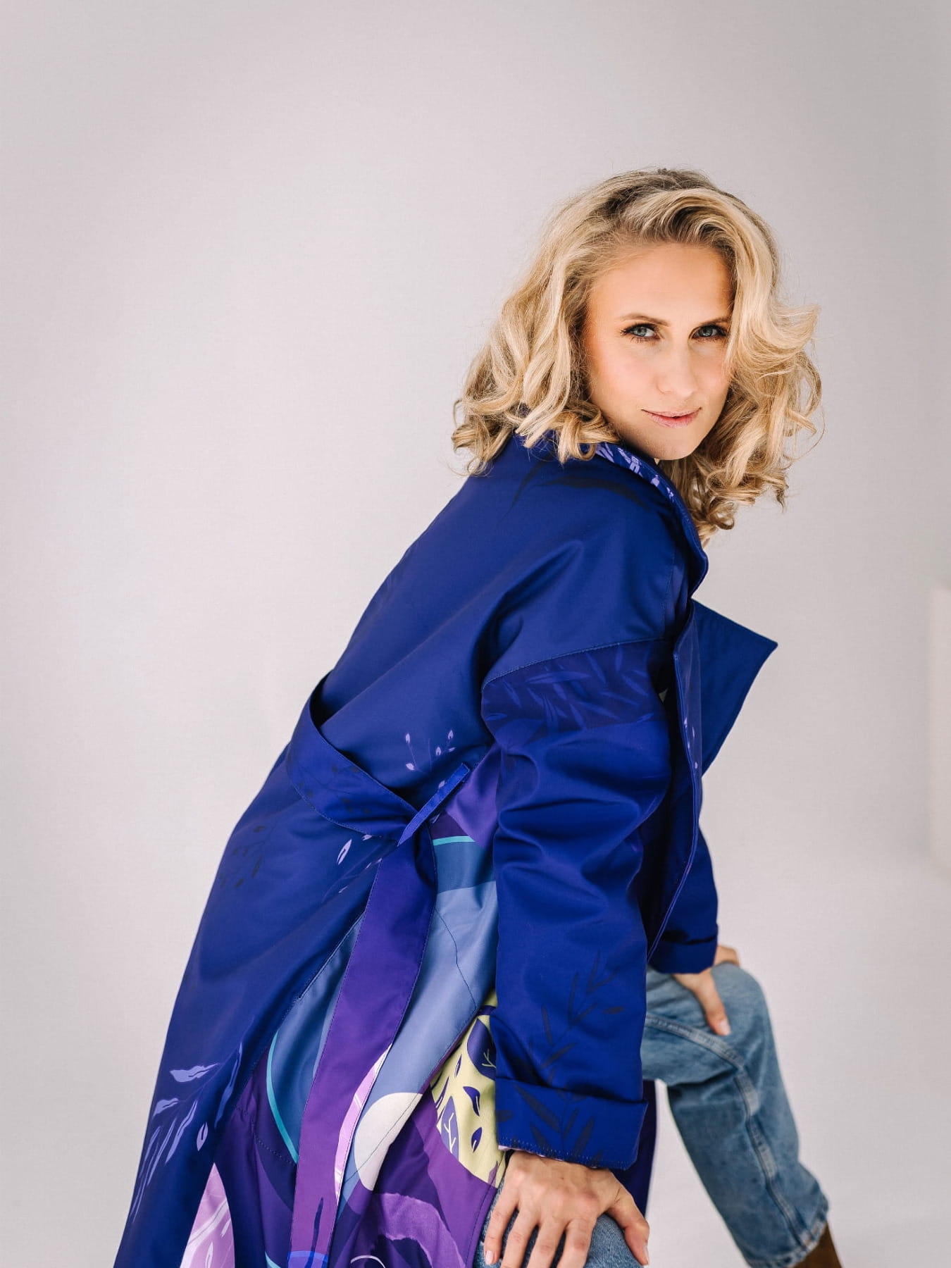 Płaszcz "Vanita Uno" z kolekcji Cosmos