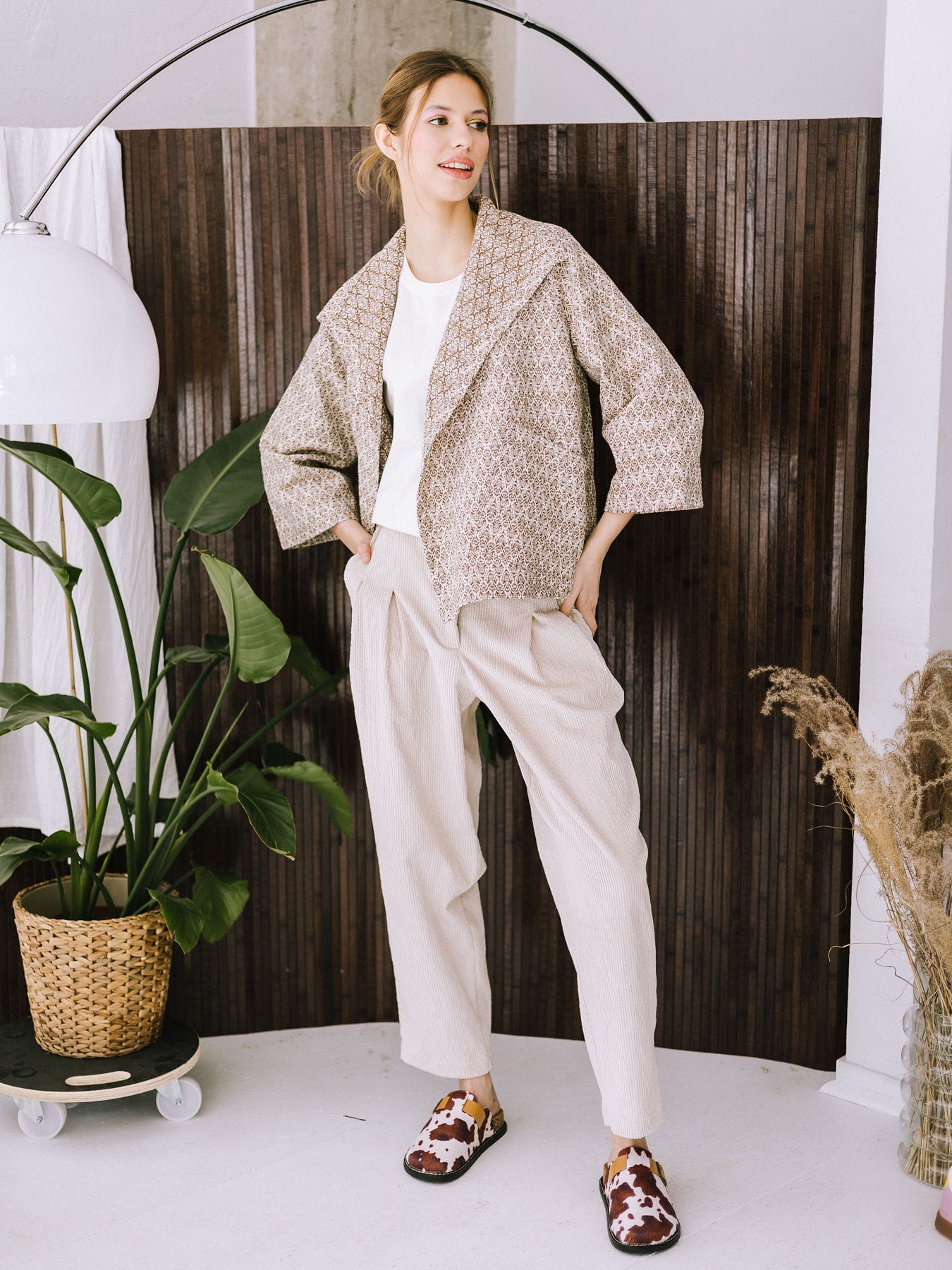 Kimono z gobelinowym wzorem –beż z brązem