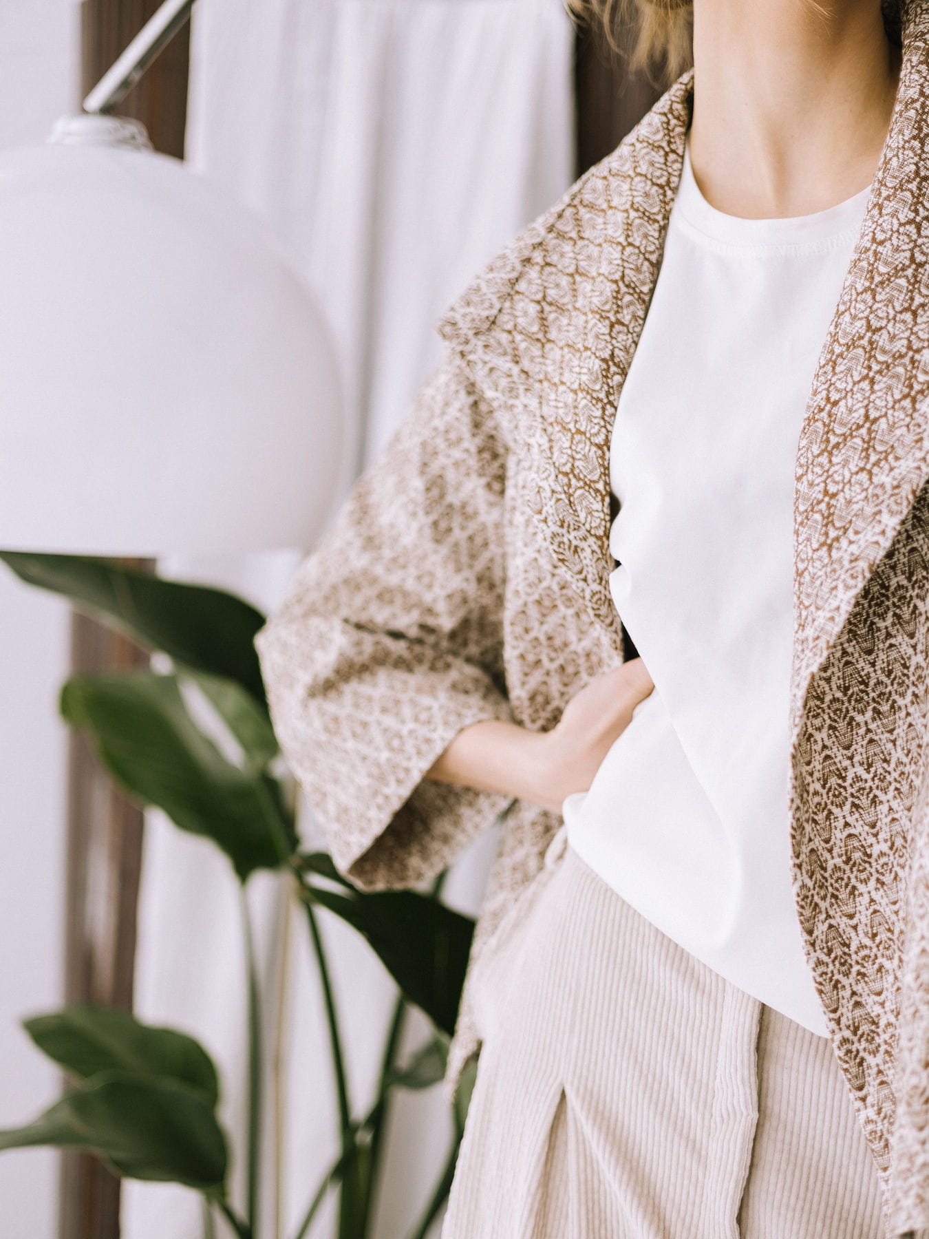Kimono z gobelinowym wzorem –beż z brązem