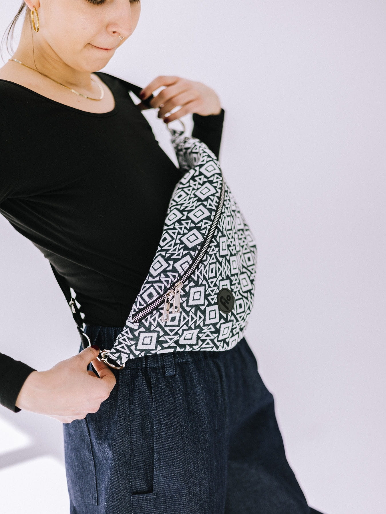 Maxi nerka z motywem zebry – wyrazisty akcent na co dzień