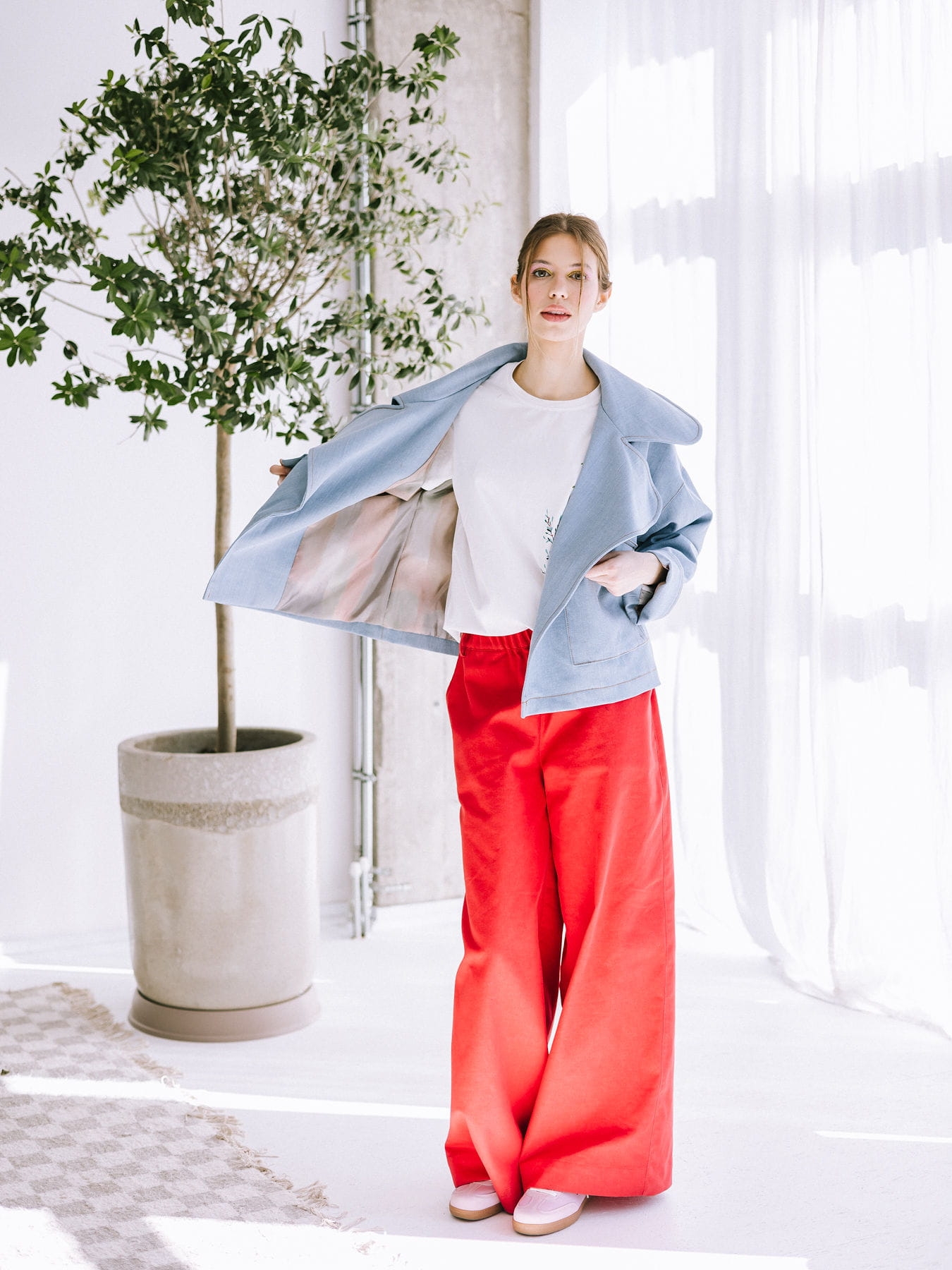 Spodnie "Rita" – szerokie spodnie w kolorze czerwonym