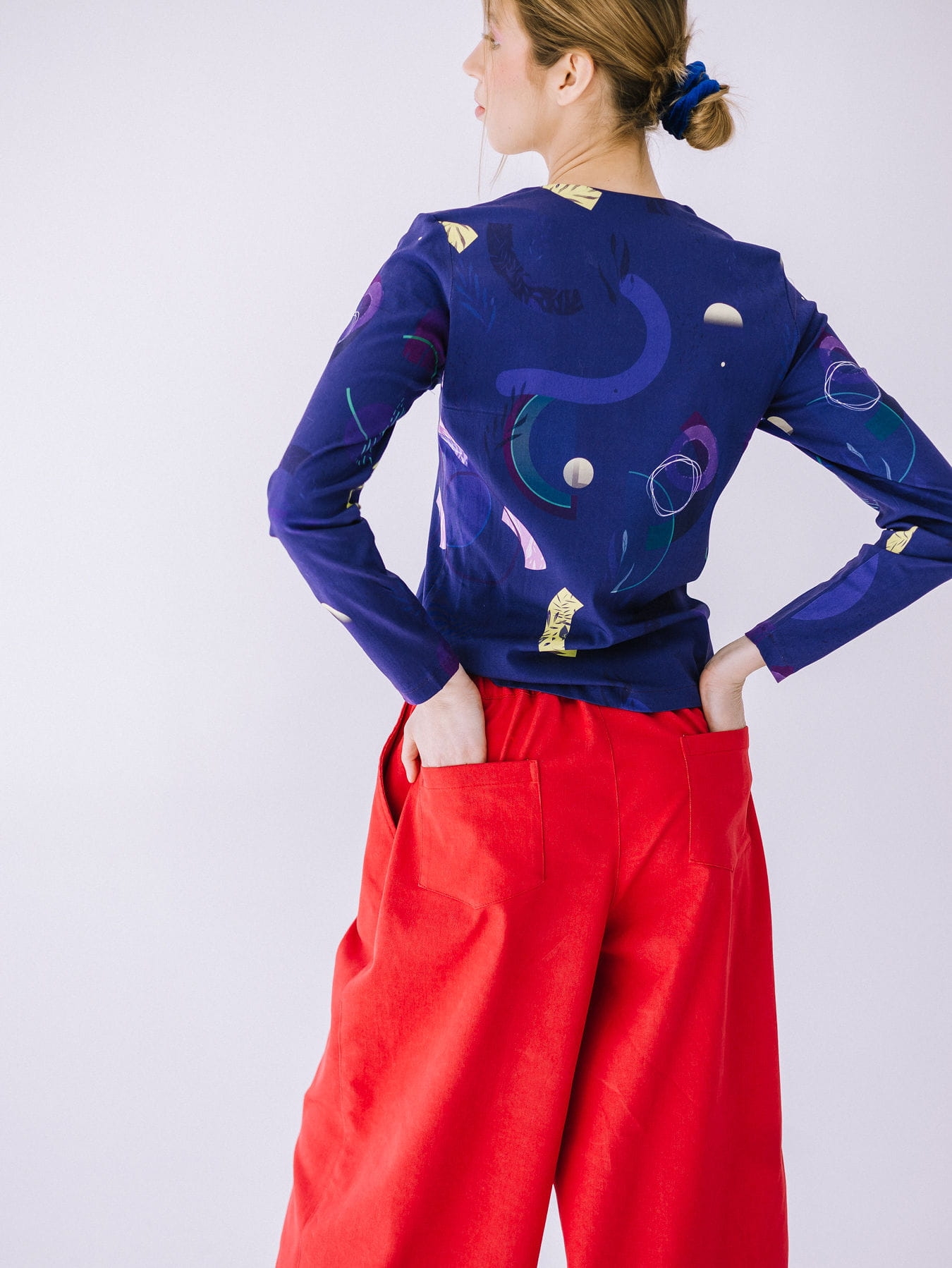 Spodnie "Rita" – szerokie spodnie w kolorze czerwonym