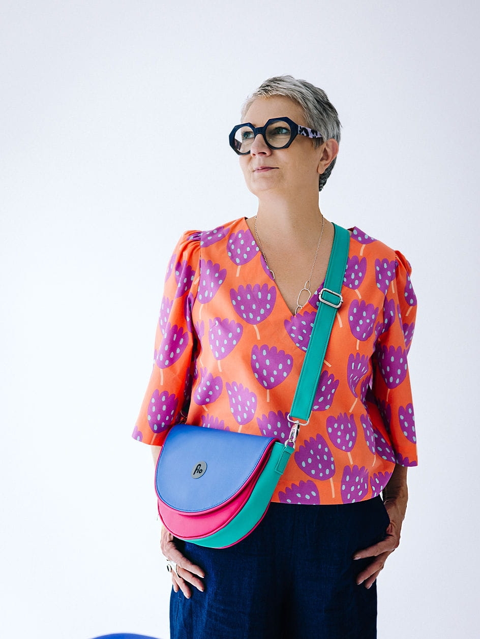 TOREBKA PÓŁKSIĘŻYC TRICOLOR Z NIEBIESKA KLAPKĄ