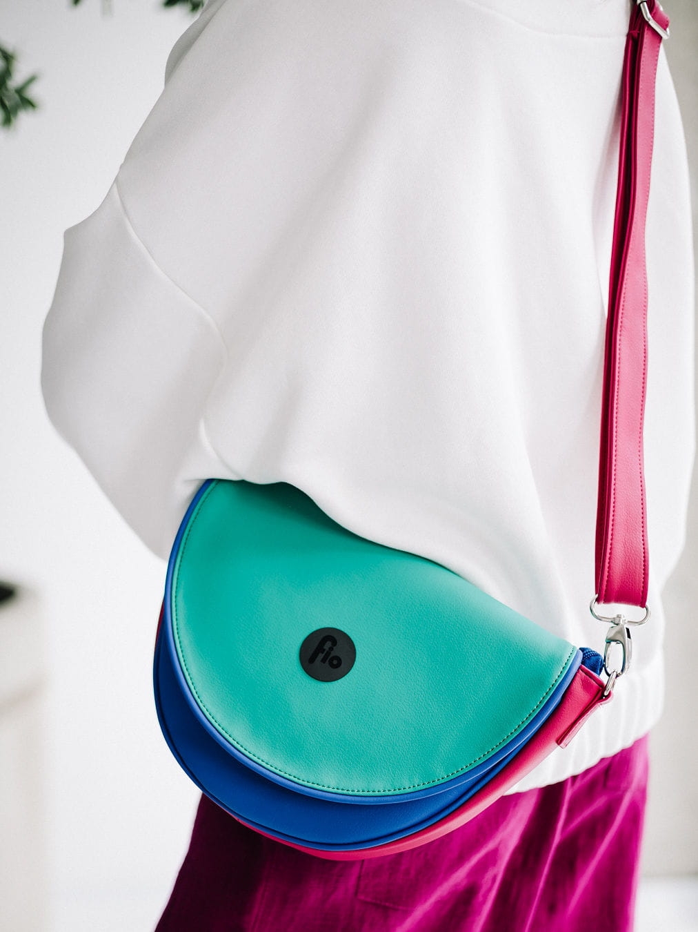 TOREBKA PÓŁKSIĘŻYC TRICOLOR Z ZIELONĄ KLAPKĄ