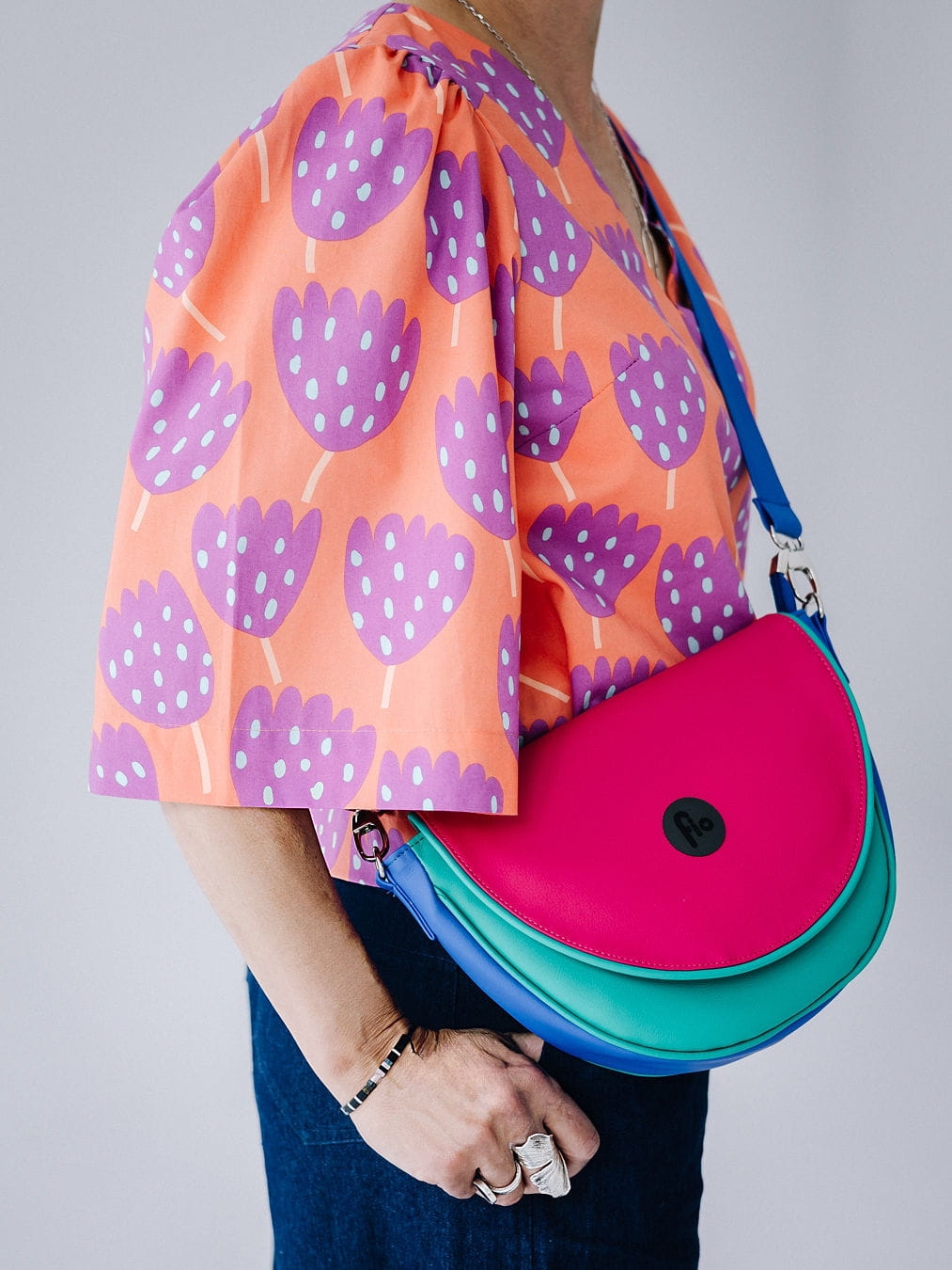 TOREBKA PÓŁKSIĘŻYC TRICOLOR Z RÓZOWĄ KLAPKĄ