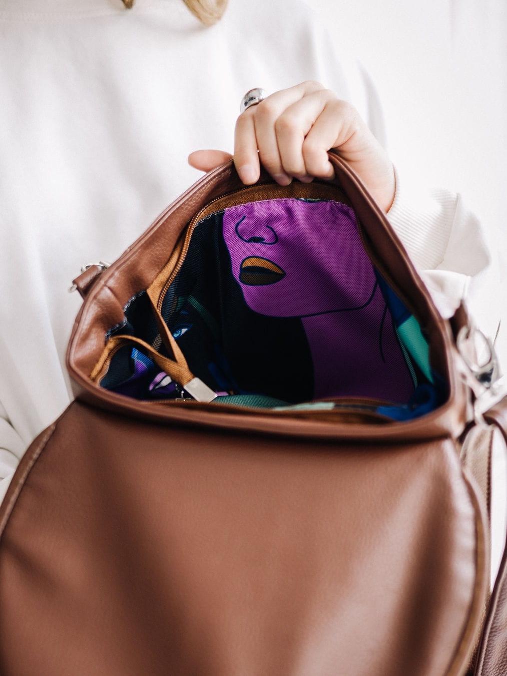 TOREBKA PÓŁKSIĘŻYC BRĄZOWA PANTEKA