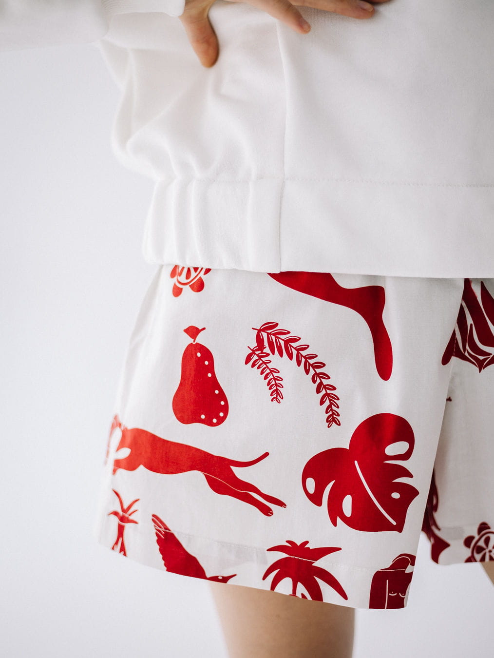 KRÓTKIE SPODENKI SIMONE