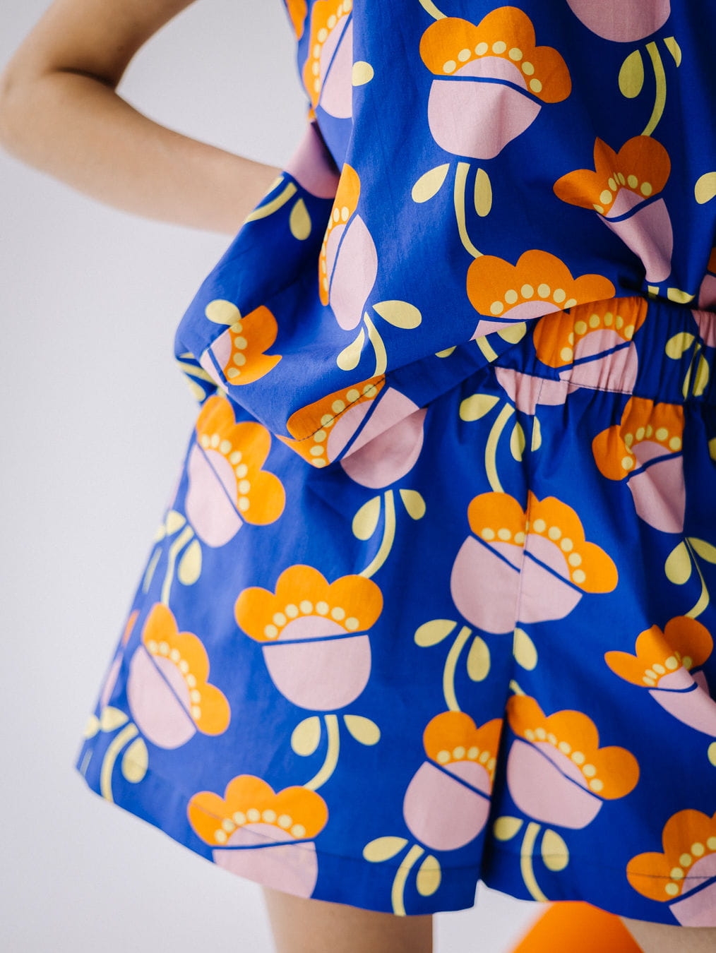 KRÓTKIE SPODENKI LUCCA