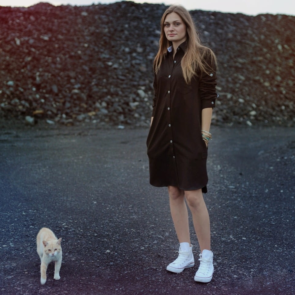 SUKIENKA KOSZULOWA FIO-CZARNY